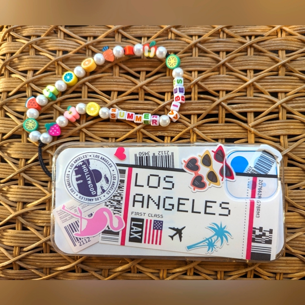 iPhone case - Picture 1 of 1